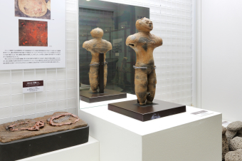 Red Brick Exhibition of Jomon Artifacts